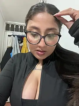 croftsmila online show from April 28, 2026, 11:42 pm