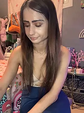 LaPetitechienne1 online show from October 12, 2025, 5:14 pm