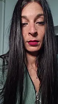 patatinahot87 online show from April 24, 2026, 3:36 pm