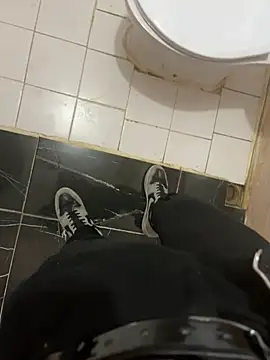 Aden P2 online show from January 8, 2026, 9:54 pm