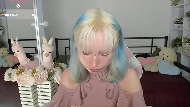 Katia Kim online show from April 20, 2026, 5:47 pm