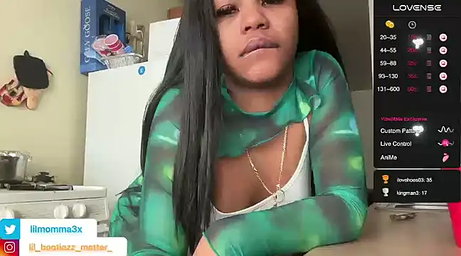 lil momma420 online show from January 25, 2025, 2:47 pm