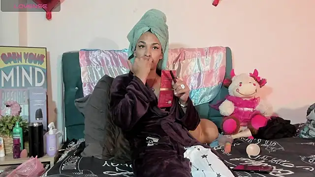 StefanyMiler online show from July 30, 2026, 2:43 am