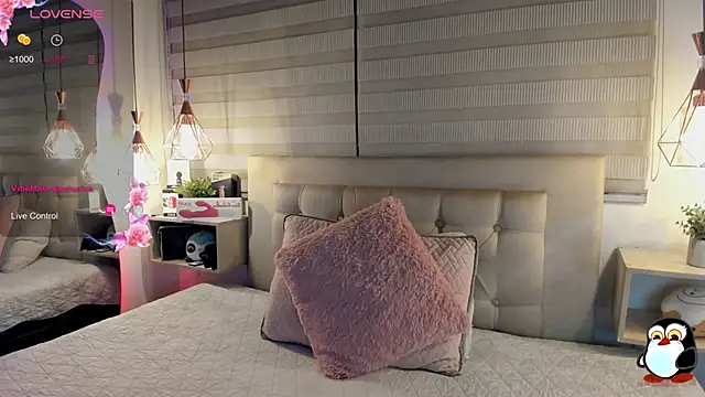 cristal  hot 1 online show from February 14, 2026, 5:07 am