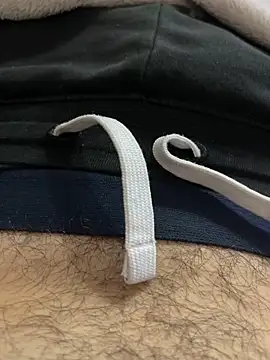 MoochedTape online show from October 3, 2025, 8:38 am