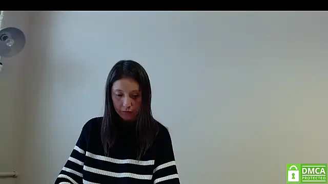 Sophi Cute online show from October 8, 2025, 1:12 pm