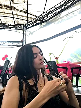 Sam Sara online show from November 4, 2025, 9:40 pm