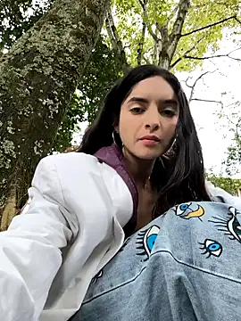 Sam Sara online show from October 23, 2025, 5:44 pm