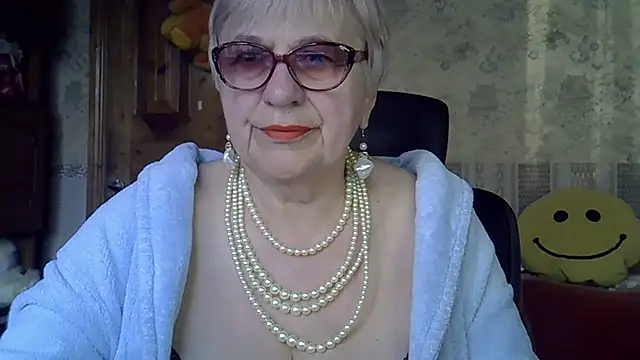 SweetCherry27 online show from April 16, 2026, 4:02 am