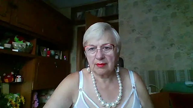 SweetCherry27 online show from July 15, 2026, 3:24 am