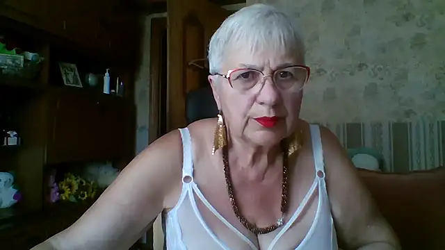 SweetCherry27 online show from July 28, 2026, 11:39 am