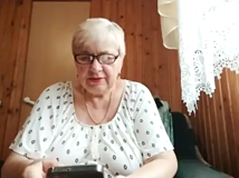 SweetCherry27 online show from June 22, 2026, 3:53 pm