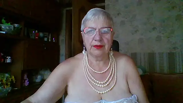 SweetCherry27 online show from July 21, 2026, 3:52 am