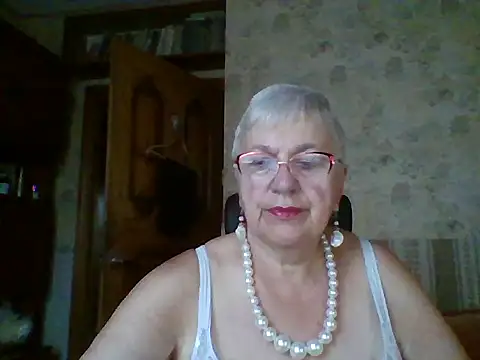 SweetCherry27 online show from July 20, 2026, 4:20 am