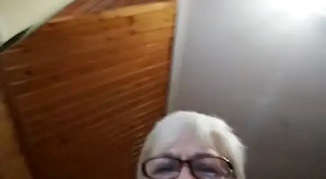 SweetCherry27 online show from June 24, 2026, 3:16 am