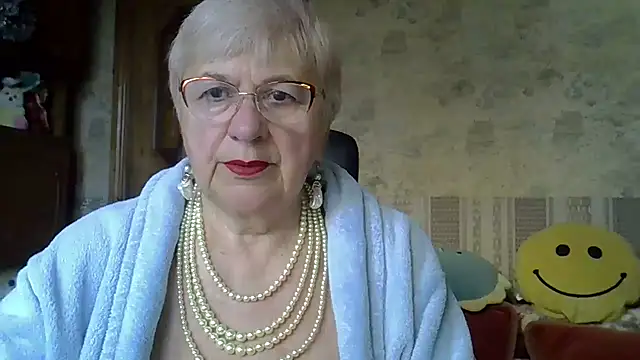SweetCherry27 online show from April 26, 2026, 4:54 am