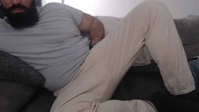 Snapshot of hugemachohandsome chatting on February 5, 2026, 9:16 am hugemachohandsome online show from February 5, 2026, 9:16 am