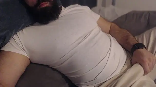 Snapshot of hugemachohandsome chatting on February 5, 2026, 9:54 pm hugemachohandsome online show from February 5, 2026, 9:54 pm