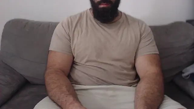 Snapshot of hugemachohandsome chatting on July 18, 2026, 7:06 am hugemachohandsome online show from July 18, 2026, 7:06 am
