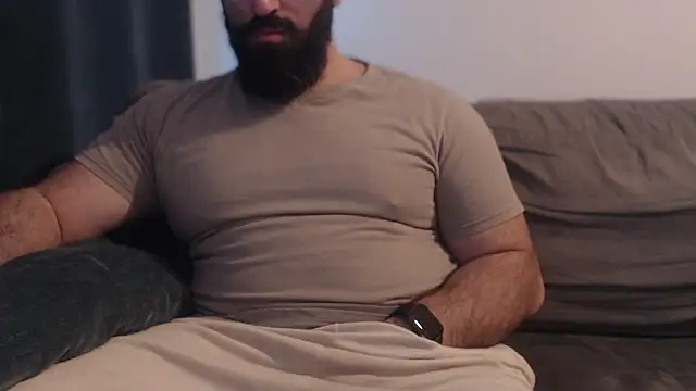 Snapshot of hugemachohandsome chatting on February 13, 2026, 11:43 am hugemachohandsome online show from February 13, 2026, 11:43 am