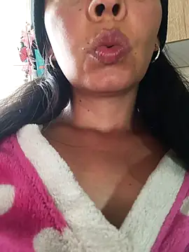 johannatb online show from March 9, 2025, 7:05 pm