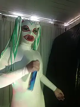 LatexDevil Blondie online show from July 3, 2026, 2:23 pm