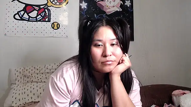 Cupcakecutie449 online show from March 8, 2025, 5:28 am