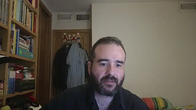 Snapshot of curiosillo83 chatting on July 31, 2026, 2:15 pm curiosillo83 online show from July 31, 2026, 2:15 pm