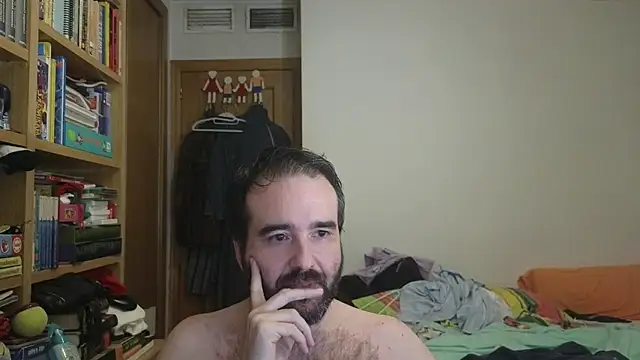 Snapshot of curiosillo83 chatting on July 19, 2026, 10:01 am curiosillo83 online show from July 19, 2026, 10:01 am