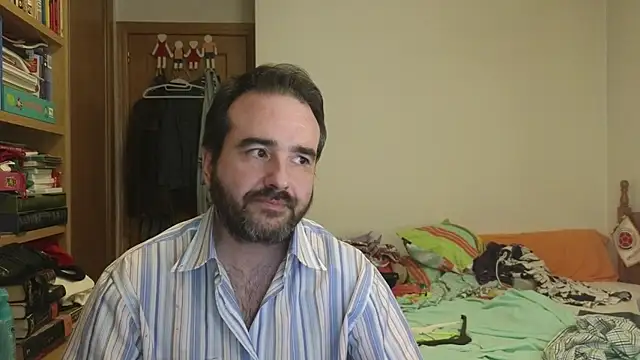 Snapshot of curiosillo83 chatting on July 8, 2026, 2:29 pm curiosillo83 online show from July 8, 2026, 2:29 pm