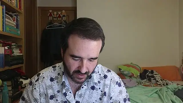 Snapshot of curiosillo83 chatting on July 6, 2026, 2:24 pm curiosillo83 online show from July 6, 2026, 2:24 pm