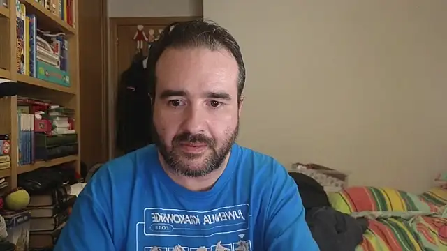 curiosillo83 online show from June 6, 2026, 11:10 pm