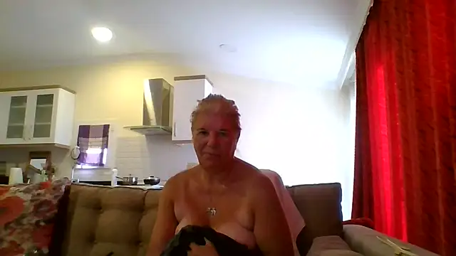 Snapshot of TrustfulVampire1 chatting on September 26, 2025, 4:52 am TrustfulVampire1 online show from September 26, 2025, 4:52 am