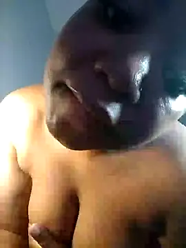 Snapshot of Sexypresh302 chatting on January 13, 2025, 3:45 am Sexypresh302 online show from January 13, 2025, 3:45 am