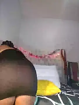 Snapshot of Sexypresh302 chatting on January 20, 2025, 4:32 am Sexypresh302 online show from January 20, 2025, 4:32 am