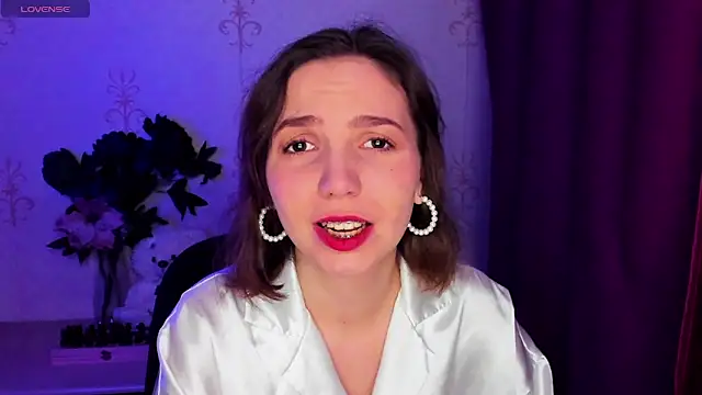 KindHazelHere  online show from February 14, 2026, 8:20 pm