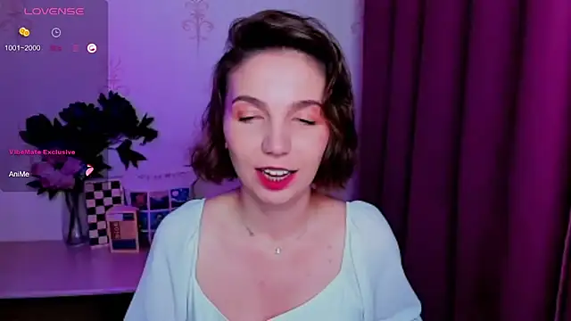 KindHazelHere  online show from July 28, 2026, 3:36 am