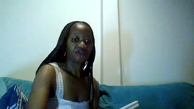 Hardnipples8 online show from January 13, 2026, 11:30 pm