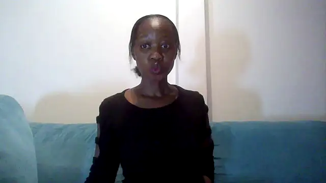 Snapshot of Hardnipples8 chatting on February 20, 2026, 10:33 pm Hardnipples8 online show from February 20, 2026, 10:33 pm