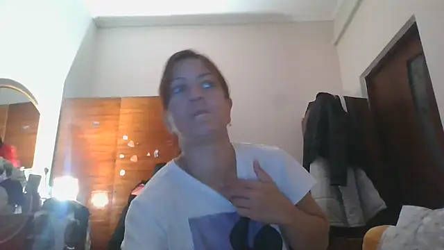 ShawnaAdams online show from October 3, 2025, 4:19 pm