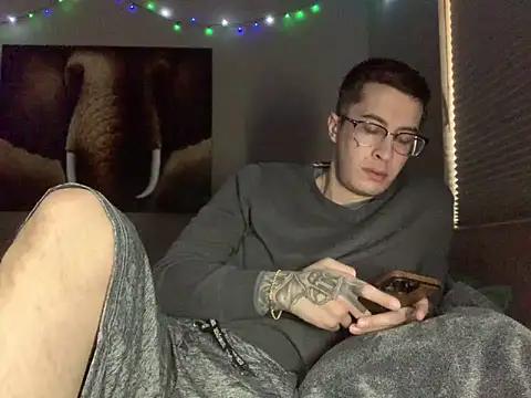 Snapshot of Bwcjoshbanks chatting on February 26, 2026, 12:21 am Bwcjoshbanks online show from February 26, 2026, 12:21 am