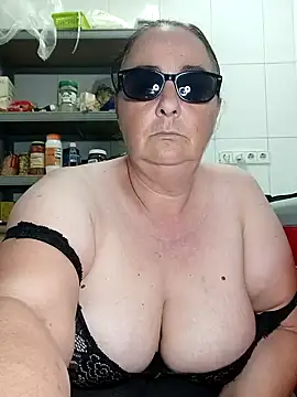 eroticjessitop online show from June 16, 2026, 8:53 pm