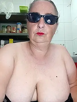 eroticjessitop online show from May 5, 2026, 5:05 pm