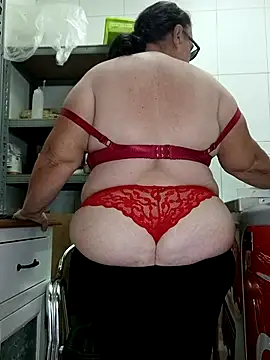 eroticjessitop online show from April 23, 2026, 4:19 pm