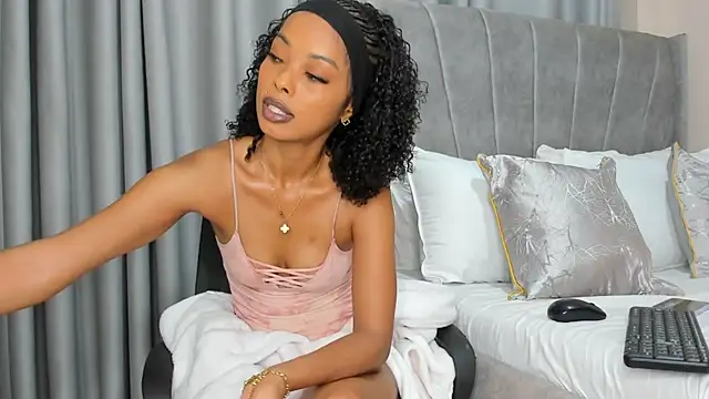 thee sexy goddess online show from September 16, 2025, 3:07 am