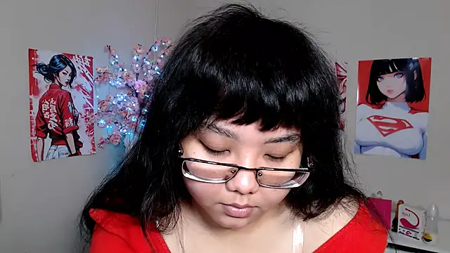 Moertomlly online show from September 18, 2025, 4:37 am