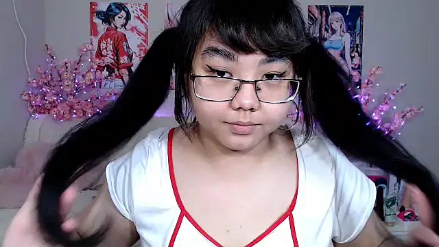 Moertomlly online show from May 8, 2026, 4:27 am
