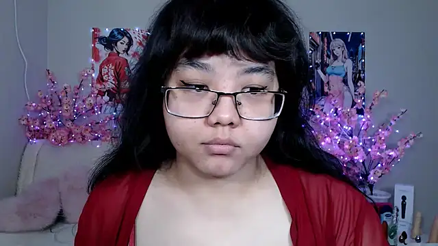 Moertomlly online show from April 29, 2026, 3:32 am