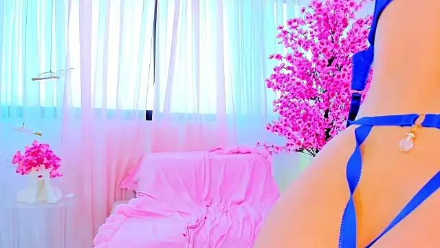 Sophi Jonnes online show from February 11, 2026, 12:05 pm