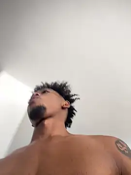 matatanlove online show from March 16, 2025, 8:10 pm